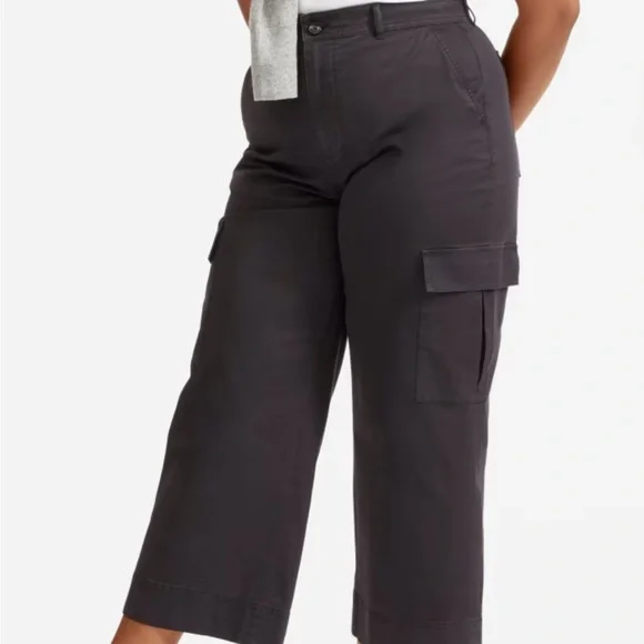 Everlane The Wide Leg Crop Cargo Pant, organic cotton, size 2 - Picture 6 of 8
